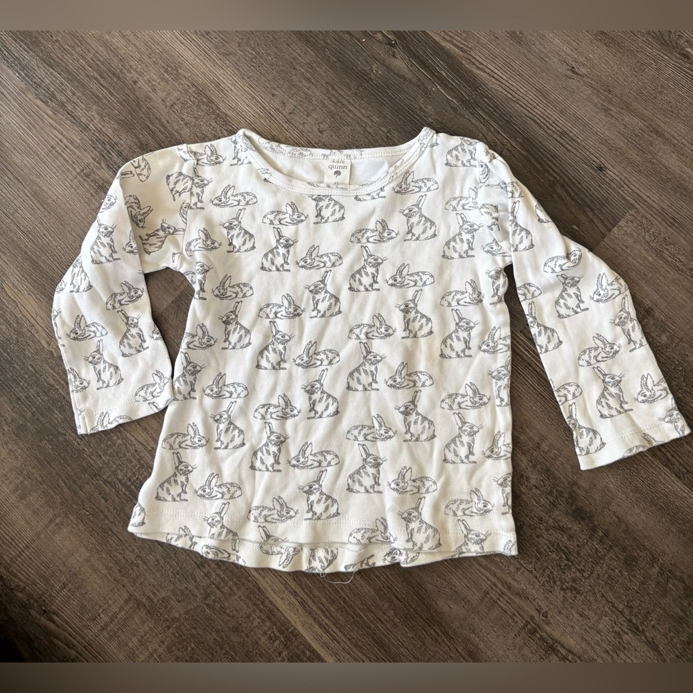 Kate Quinn top
